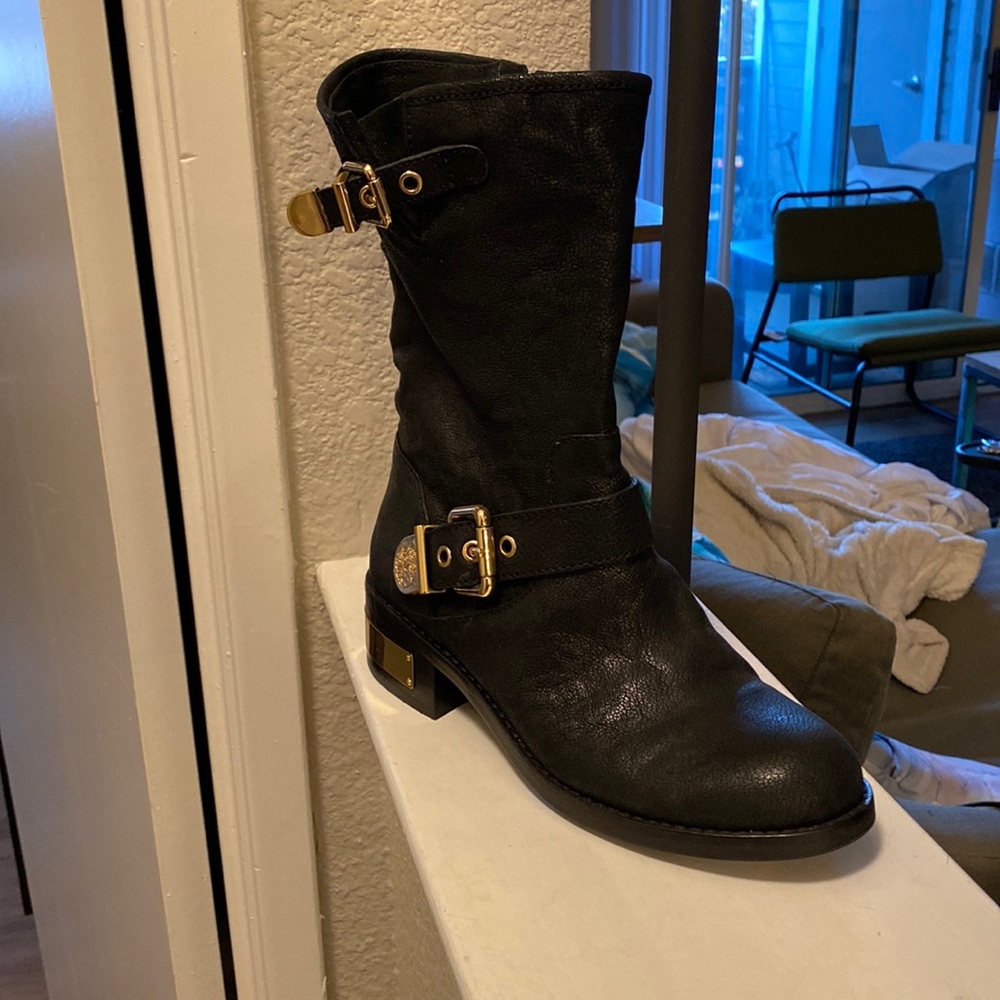 Black Vince Camuto boots size 7 worn once